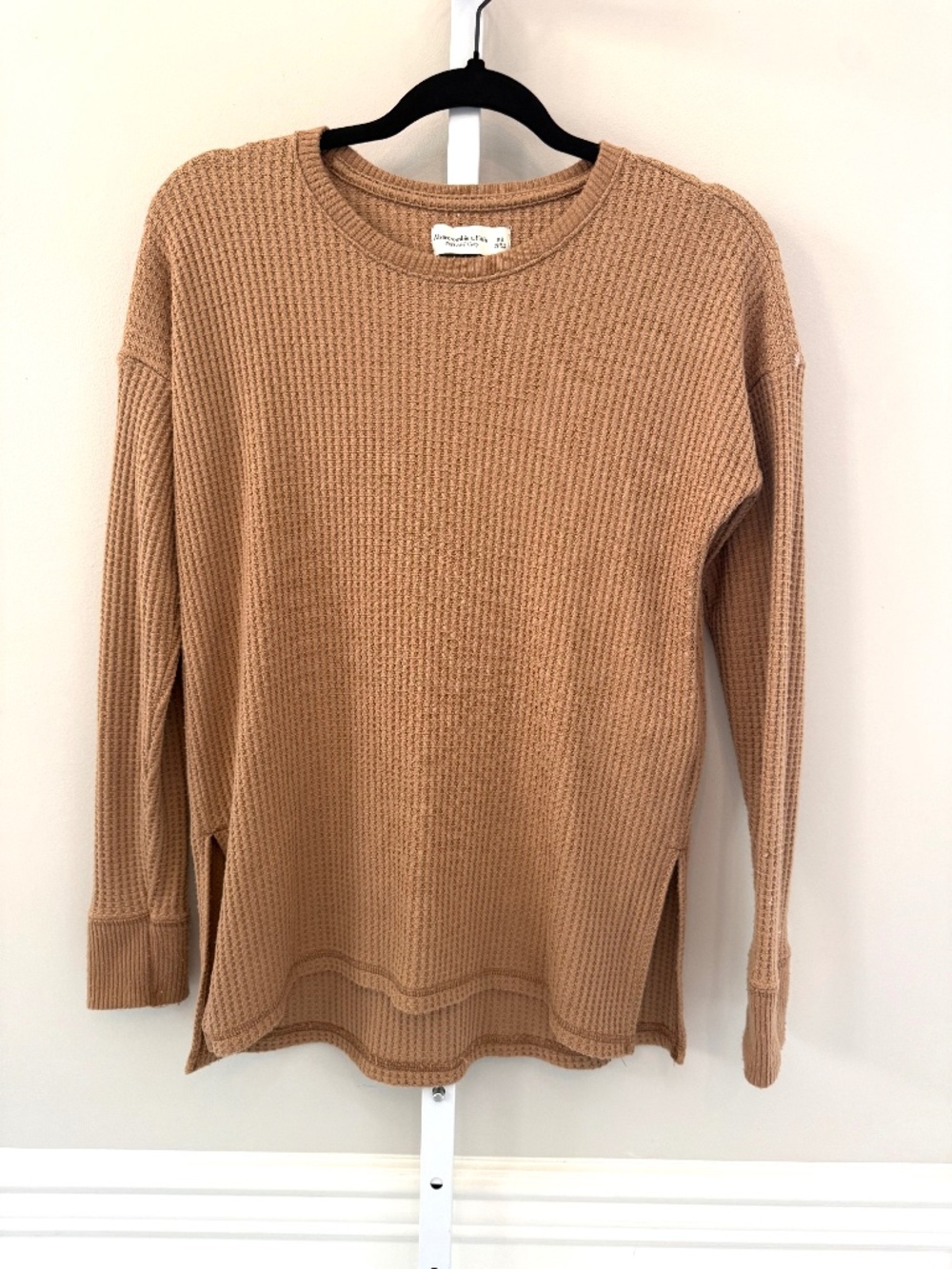 Abercrombie & Fitch Camel Waffle Knit Crew Sweater XS A&F Cozy